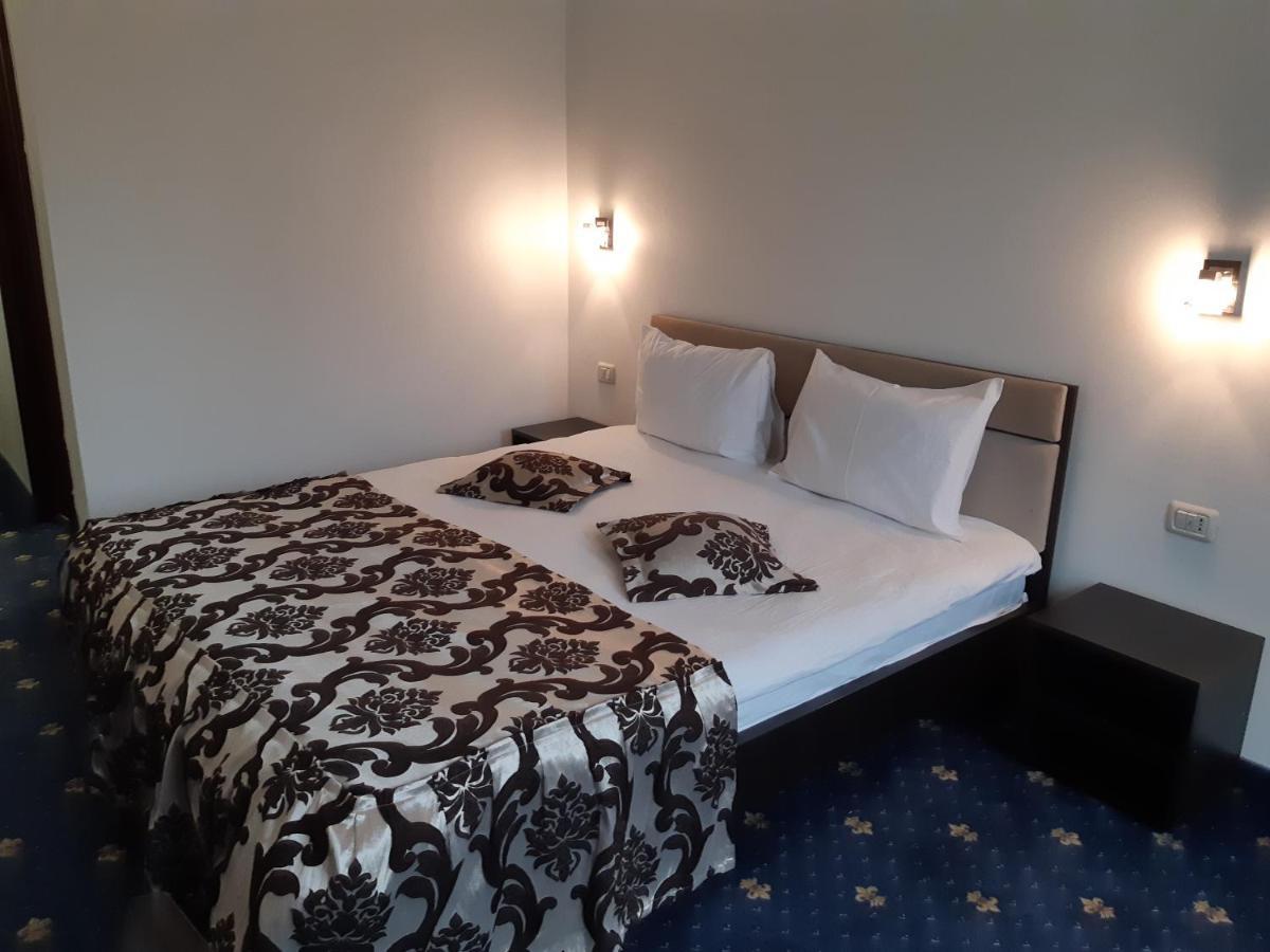 Hotel Ro&Mario Barlad Birlad Luaran gambar